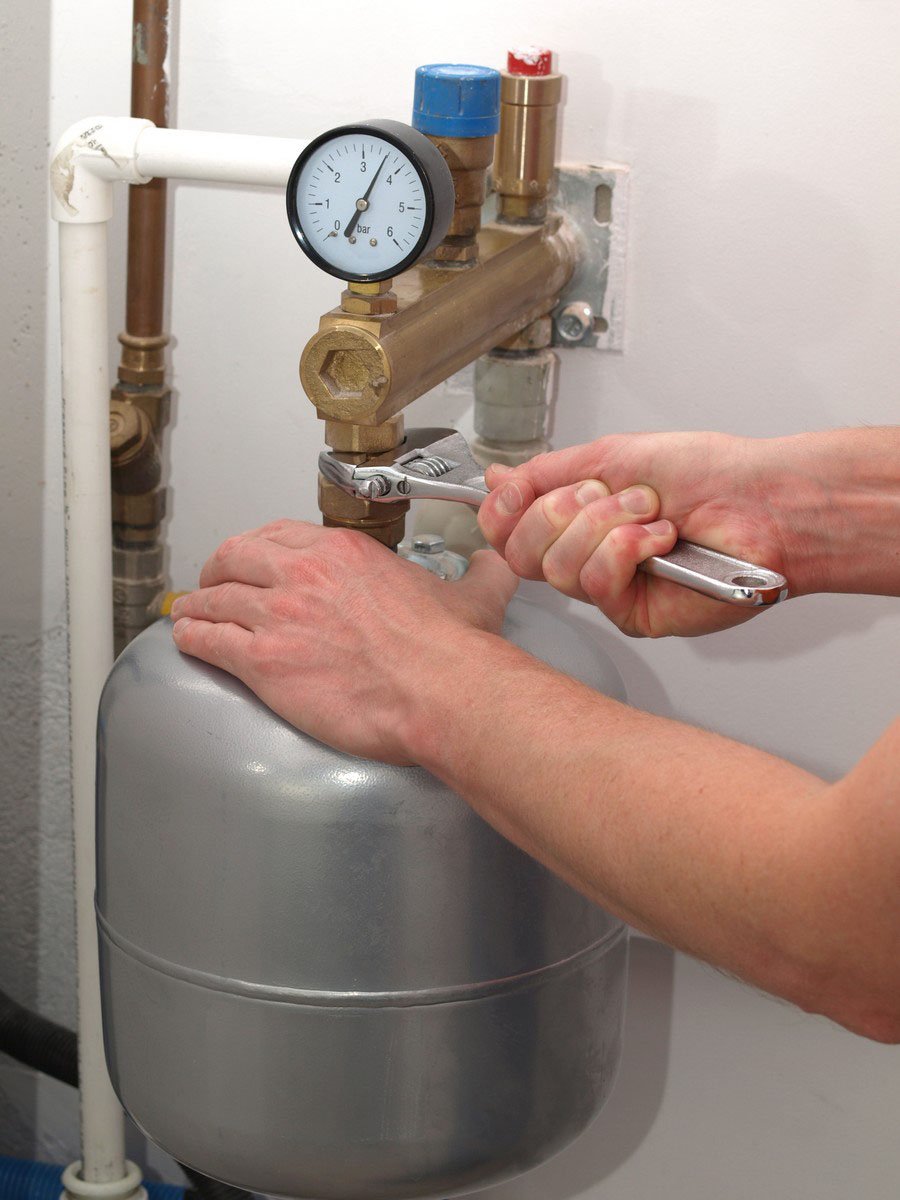 Water heater problems inspected by a Meridian plumber